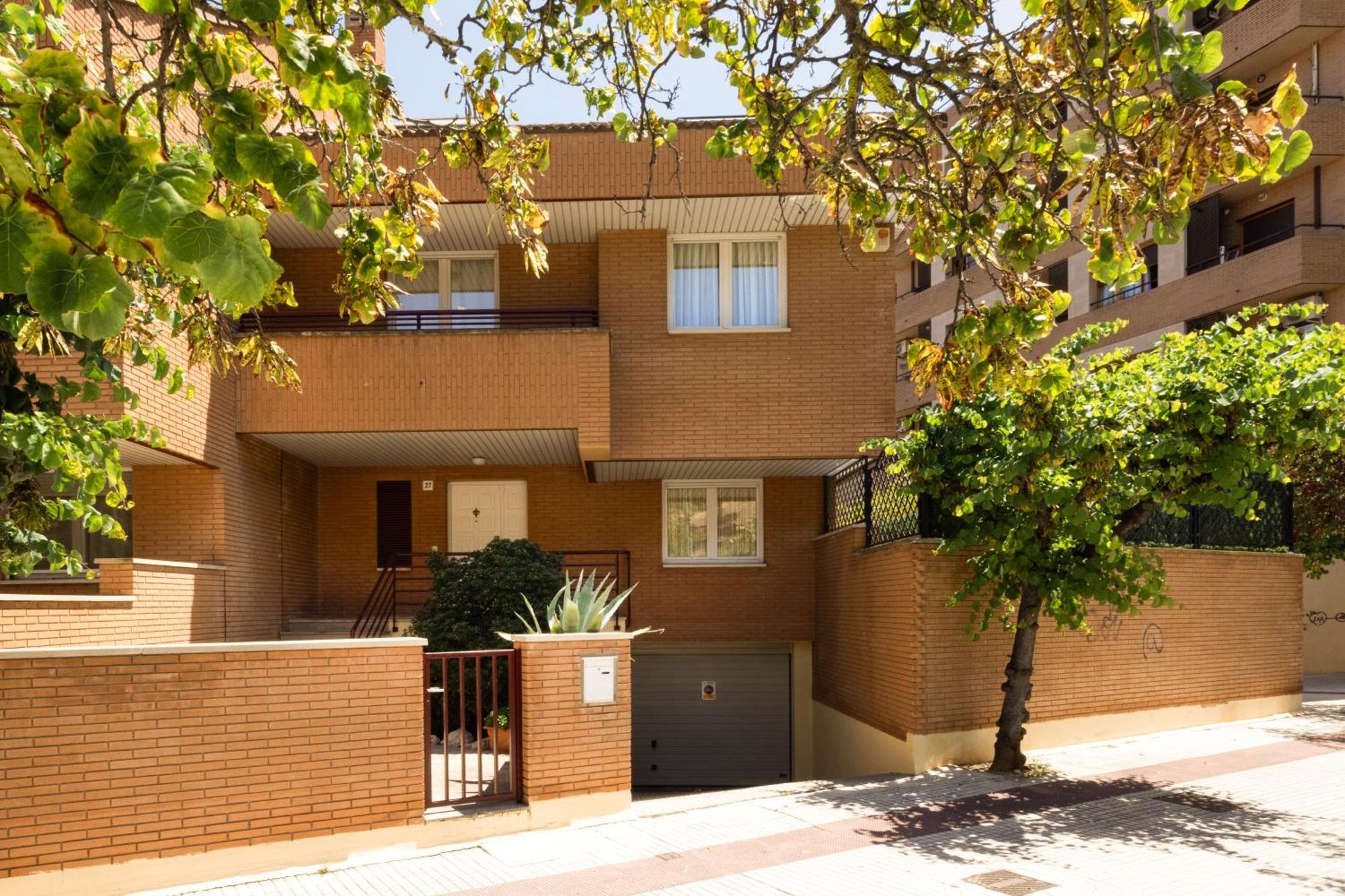 Willa Casa Con Piscina En El Centro Tudela Zewnętrze zdjęcie
